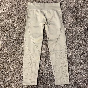 Fabletics Capri length leggings